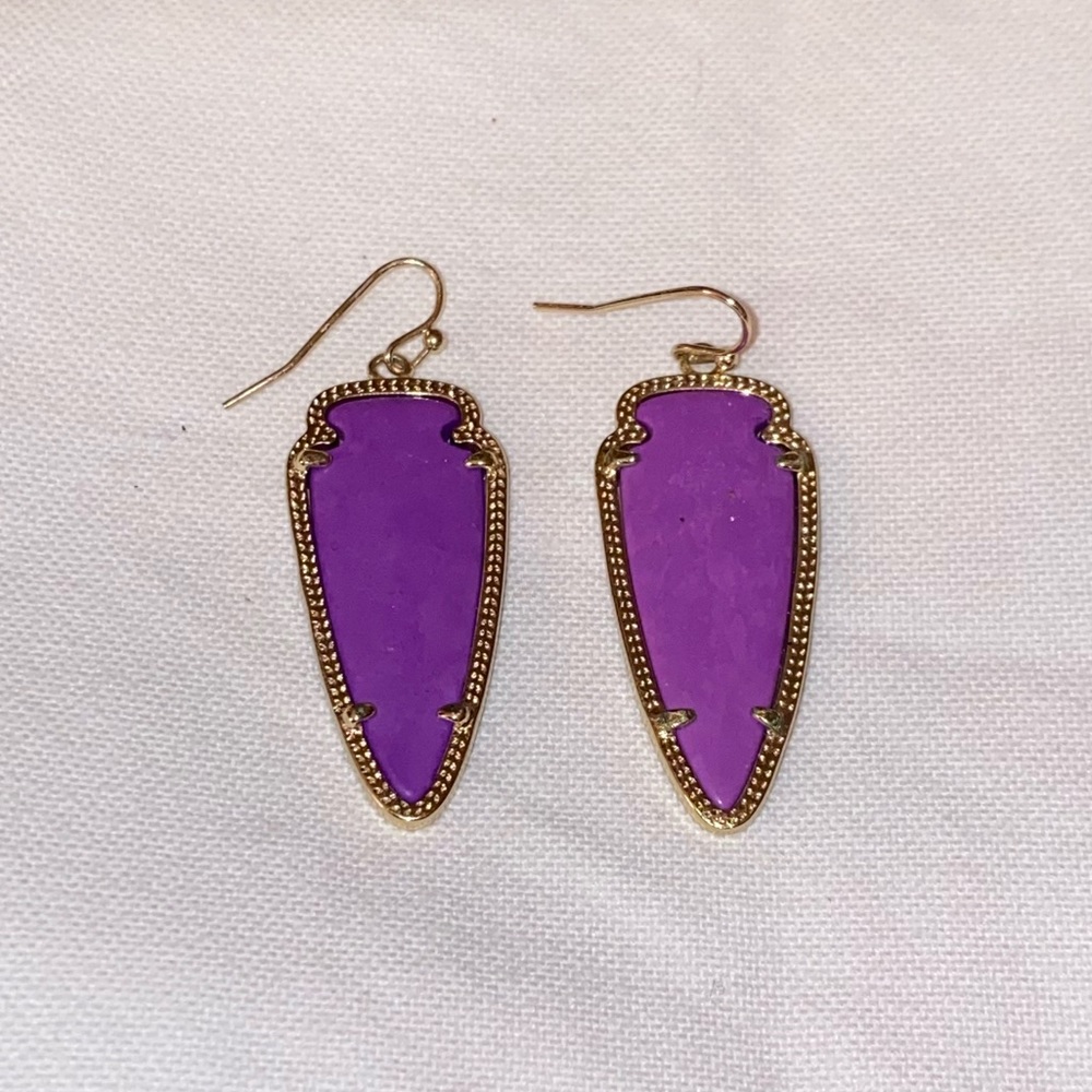 Kendra Scott Arrowhead Earrings in Purple